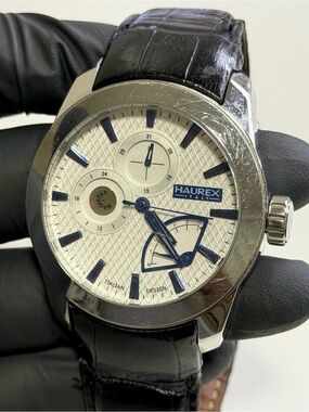 Haurex Italy Magister 1A356USS Calendar White Dial Silver-Tone 44mm Watch